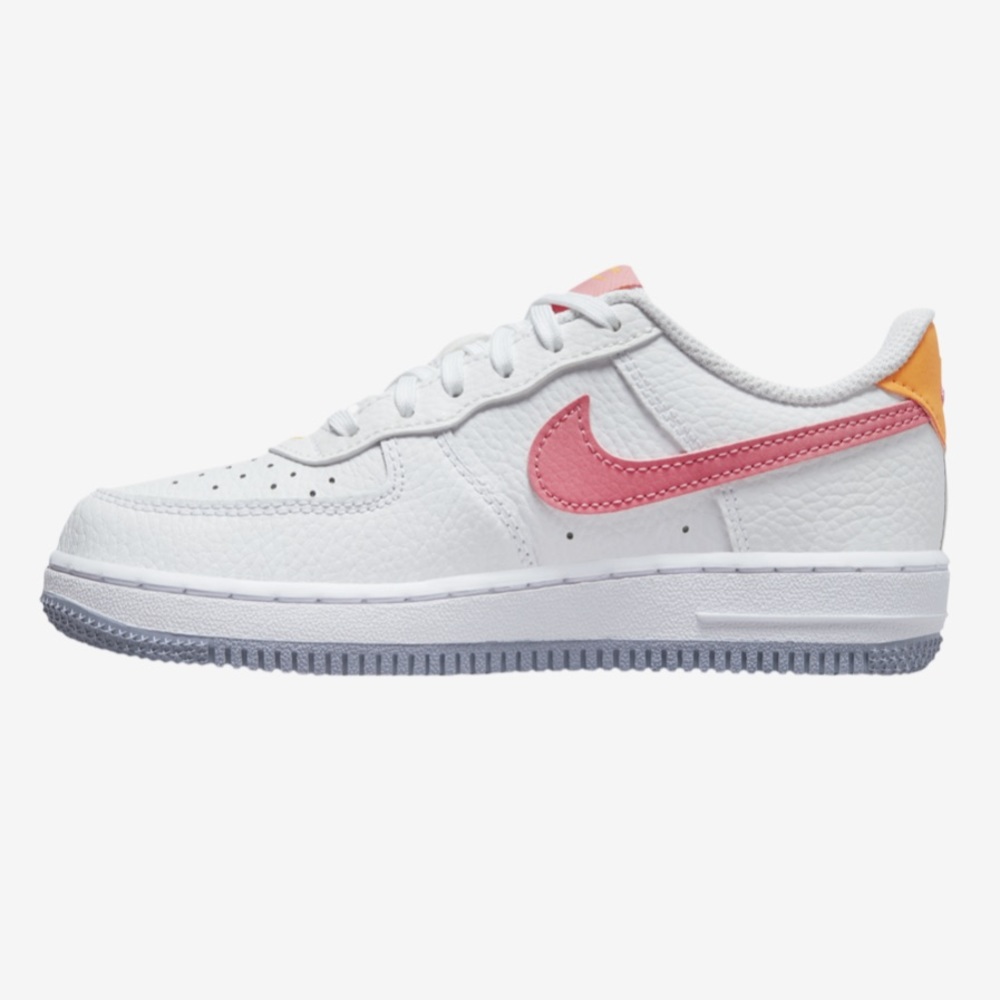Nike Big Kids/Women’s 8.5/6 Air Force 1